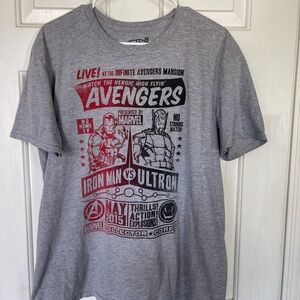 Marvel Avengers Iron Man vs Ultron T-shirt Heather Grey Extra Large
⁩